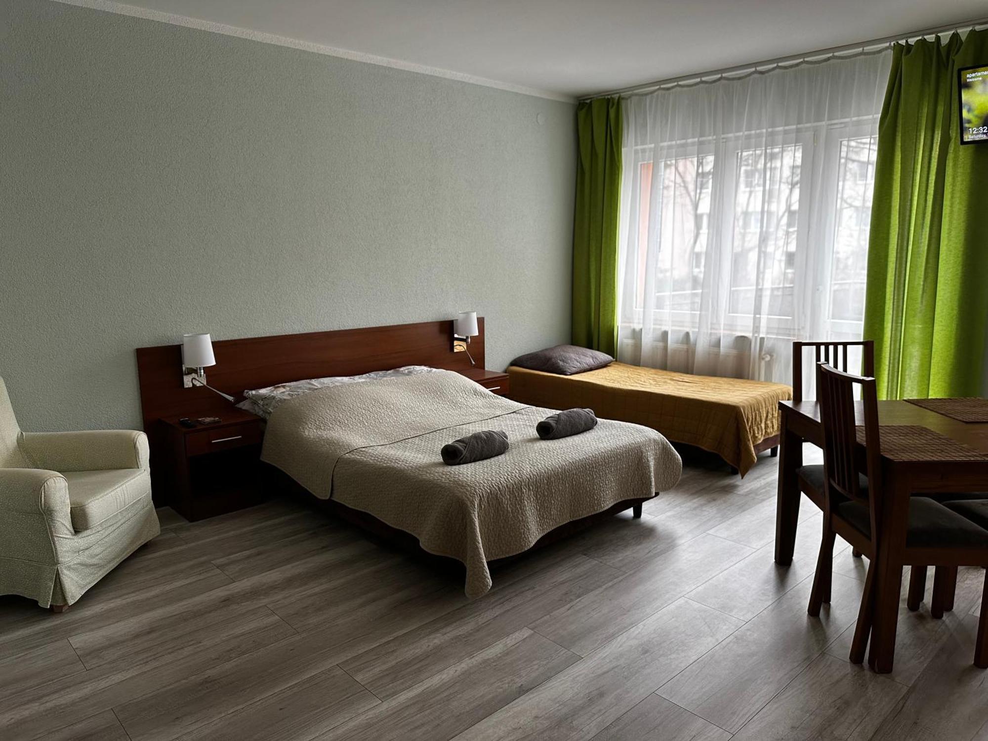 Kompleks Apartament-Serwis كراكوفيا المظهر الخارجي الصورة