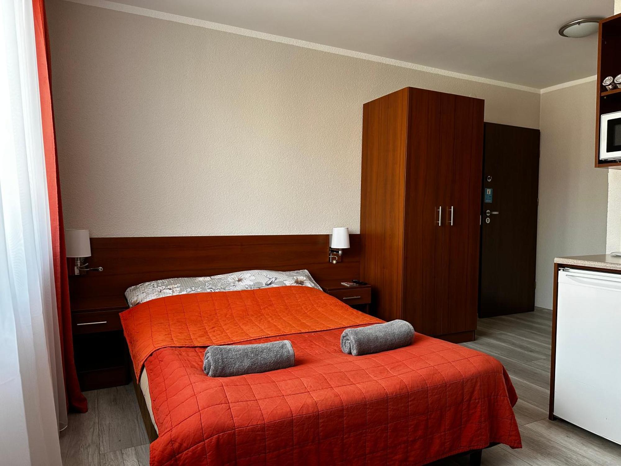 Kompleks Apartament-Serwis كراكوفيا المظهر الخارجي الصورة