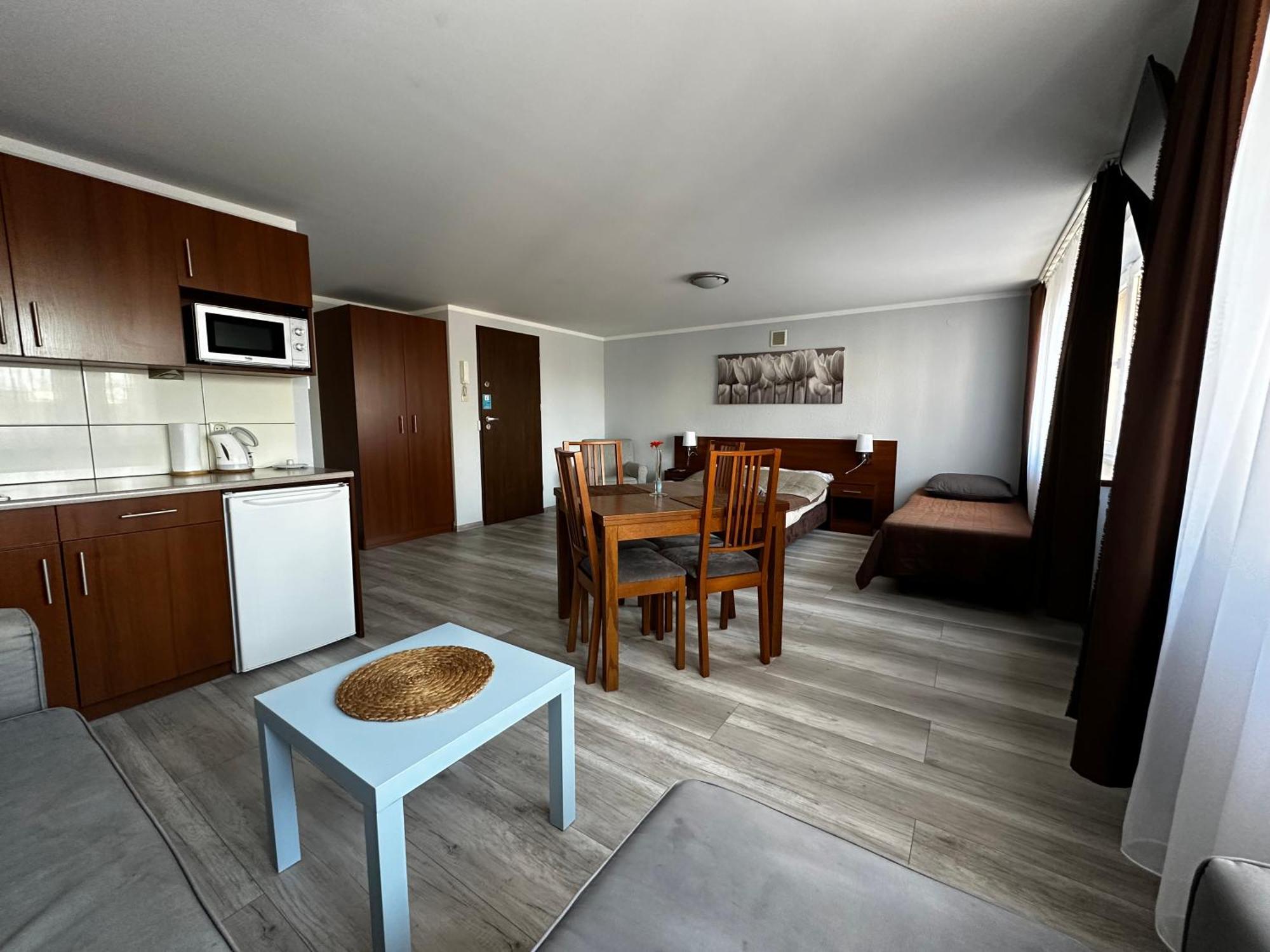 Kompleks Apartament-Serwis كراكوفيا المظهر الخارجي الصورة