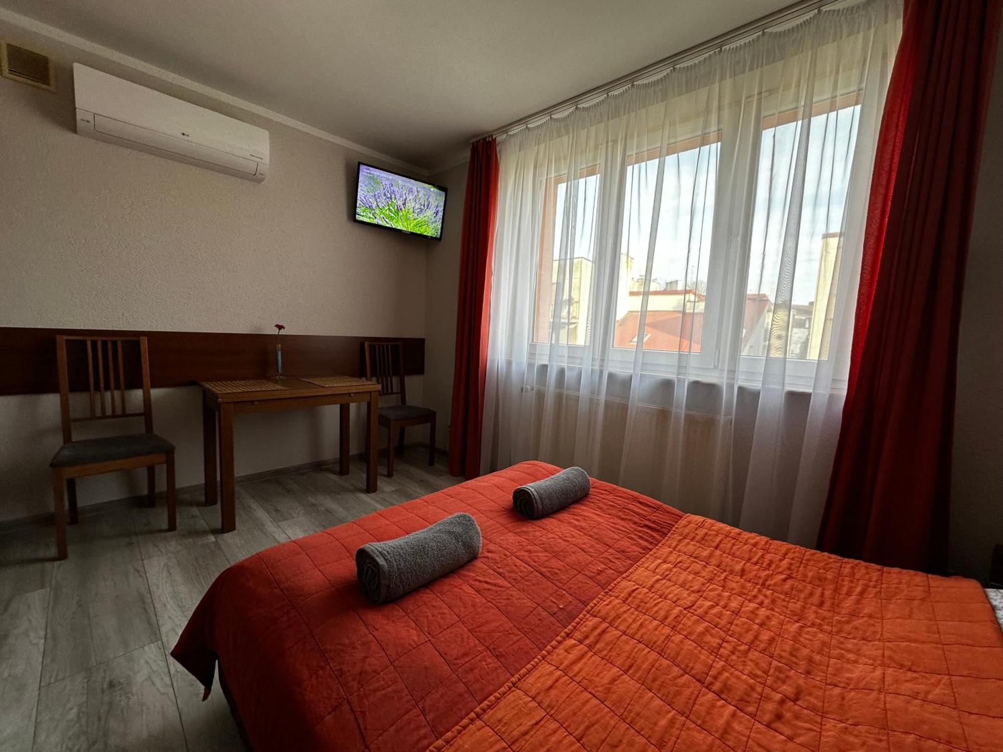Kompleks Apartament-Serwis كراكوفيا المظهر الخارجي الصورة