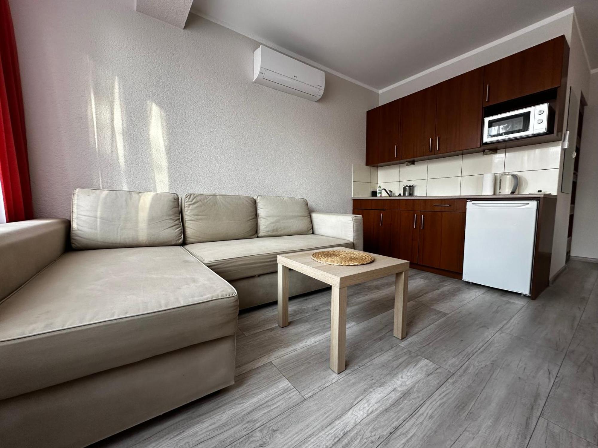 Kompleks Apartament-Serwis كراكوفيا المظهر الخارجي الصورة