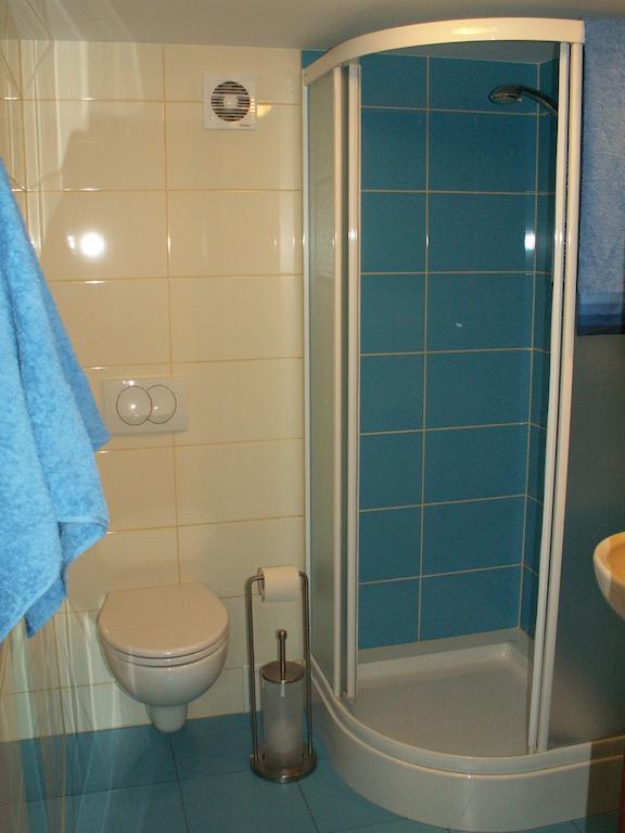 Kompleks Apartament-Serwis كراكوفيا المظهر الخارجي الصورة